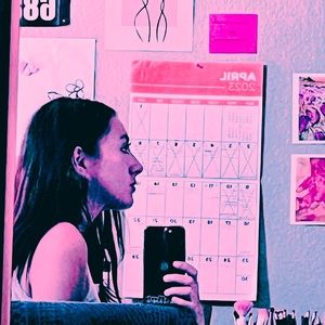 Meet your Posher, Holiday